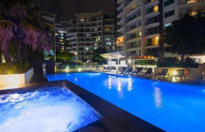 255 SQM 3 bedroom RIVER OCEAN VIEW Surfers Paradise
